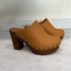 Seychelles Go All Out Clog